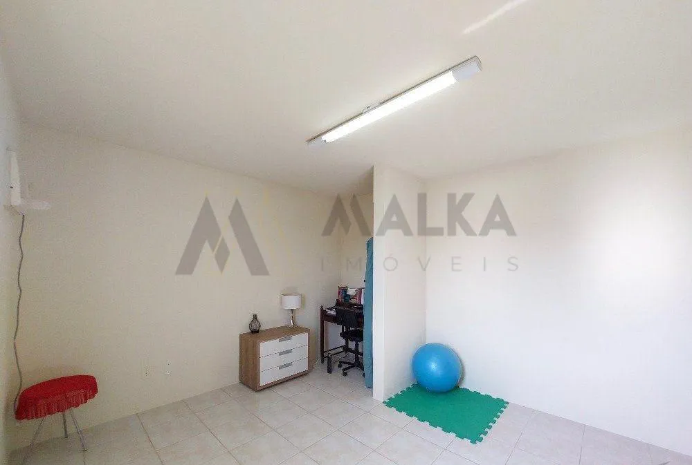 Home office in a 3-bedroom house, 174 m² — photo 22