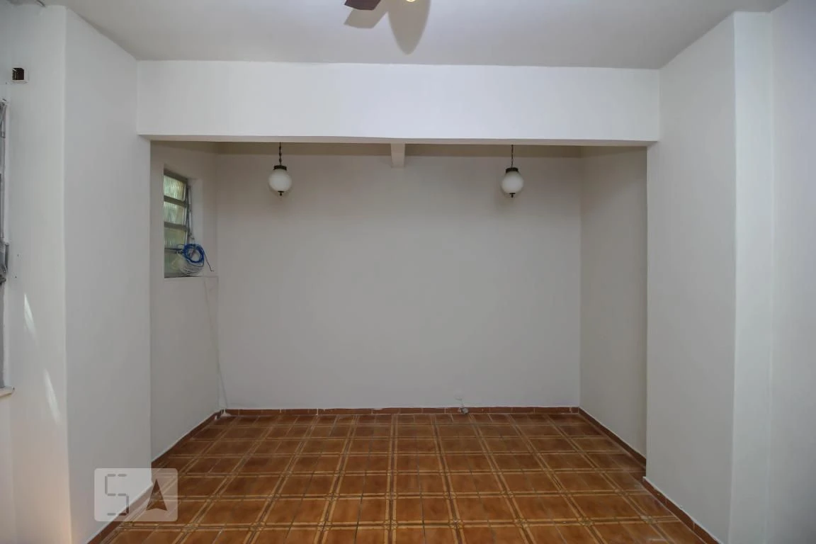 Unfurnished 2-bedroom apartment with 1 bathroom — photo 15