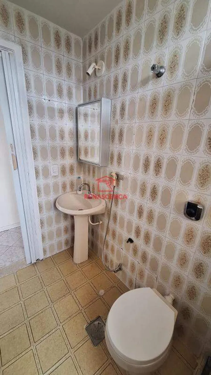 1-bedroom unfurnished apartment with glass shower and parking — photo 5