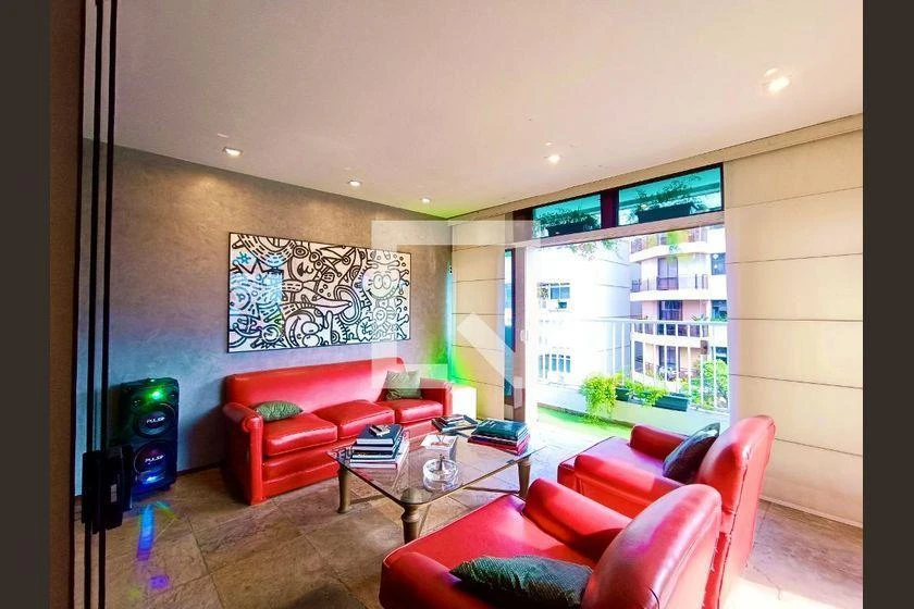 127 m² apartment with 3 en-suite bedrooms and balcony — photo 16