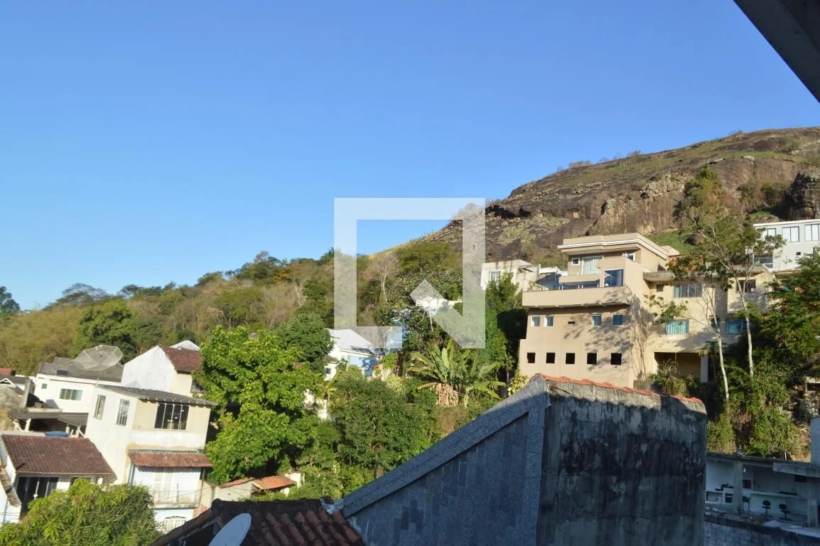 Casa de 5 quartos com 3 suítes e varanda fechada — photo 49