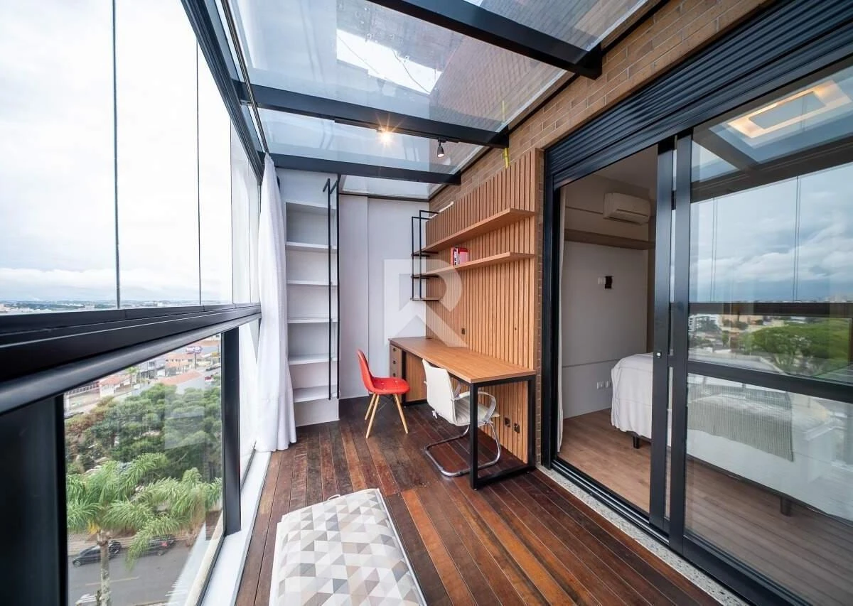 Furnished apartment, 150 m², with a glass-enclosed balcony — photo 14