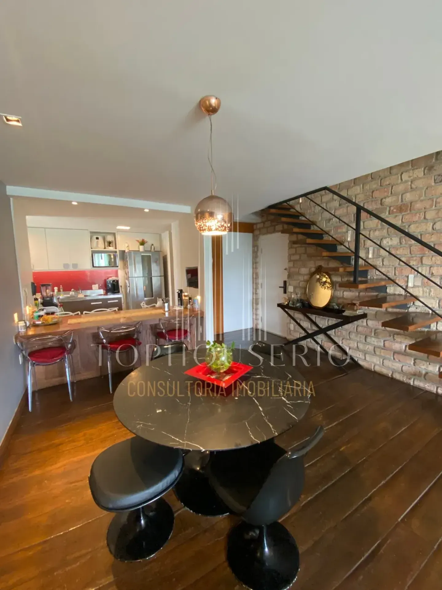 Furnished penthouse with 3 bedrooms and 4 bathrooms — photo 26