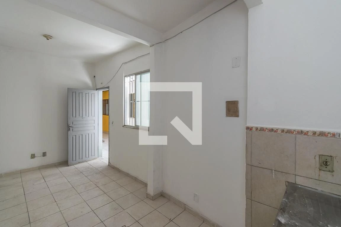 House with 2 bedrooms and a balcony — photo 9
