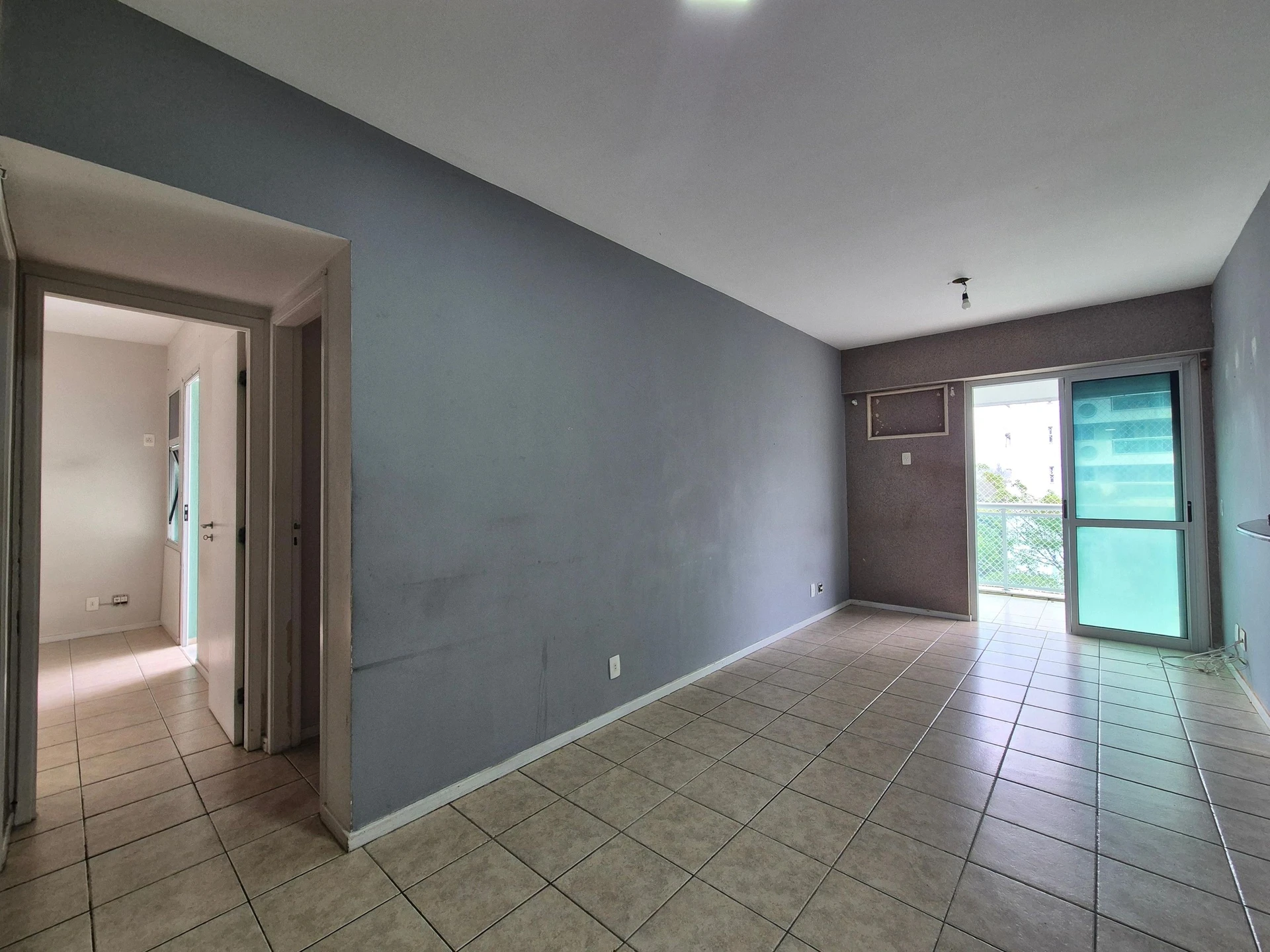 2-bedroom apartment with open-plan kitchen — photo 23
