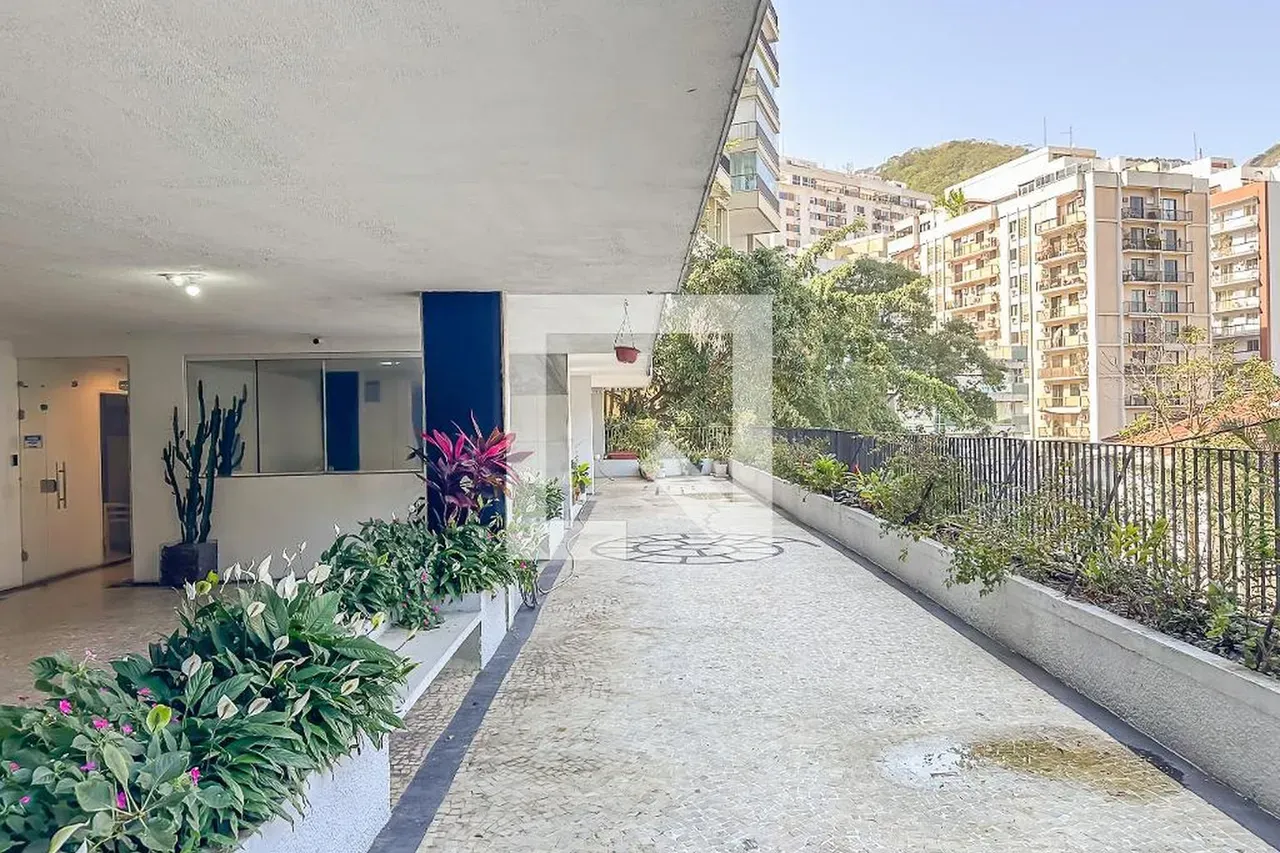 Furnished apartment, 80 m², with a mountain view — photo 31