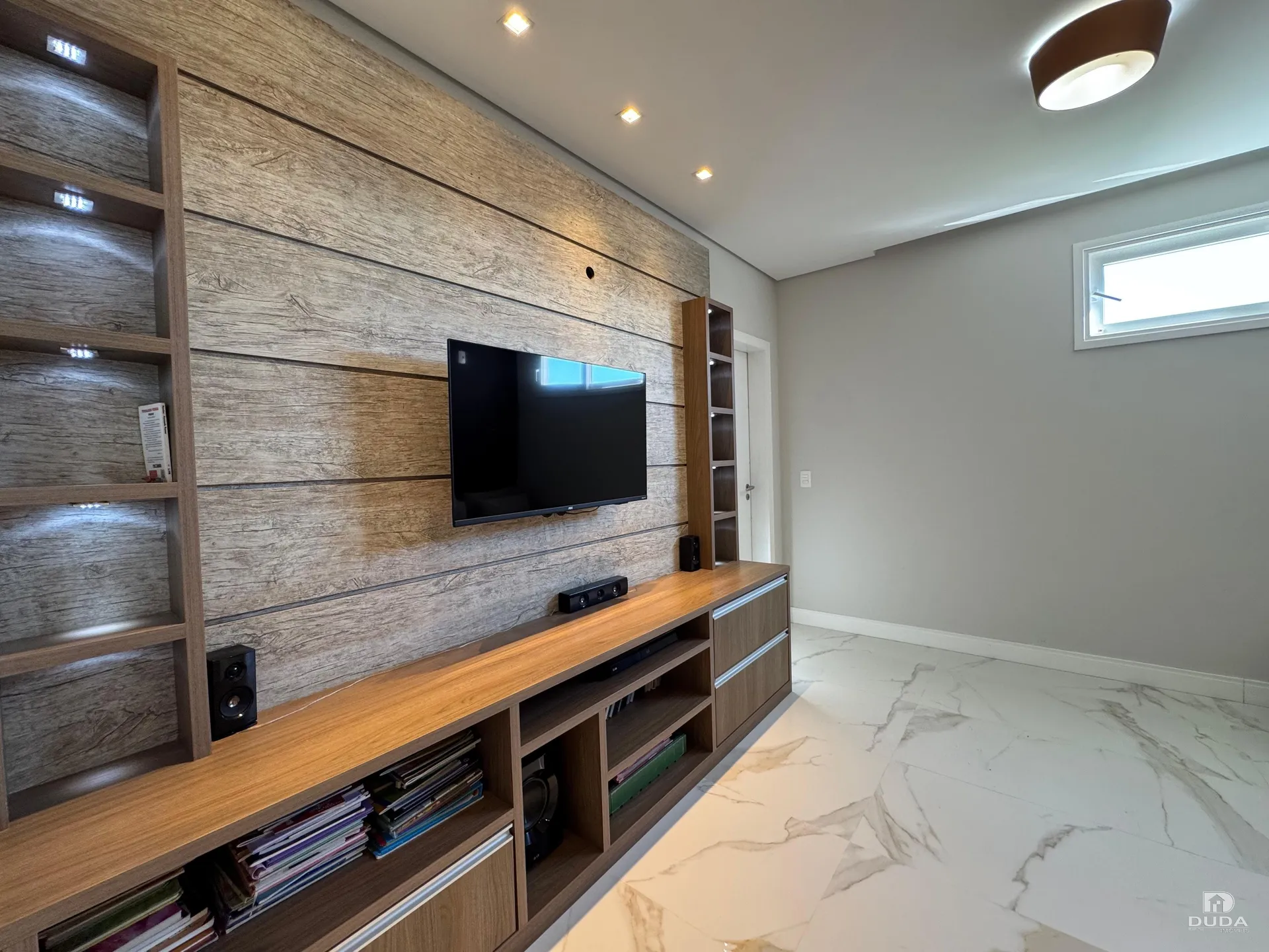 Меблированный дом с 5 спальнями и 543 м² — photo 32