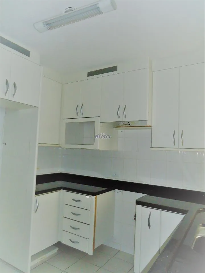 2-bedroom apartment with a grill on the balcony — photo 19