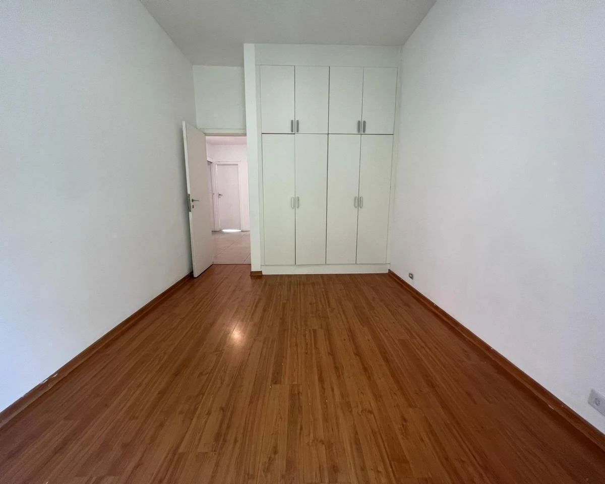 Apartamento de 200 m² com 4 quartos, 4 banheiros e 2 vagas — photo 13
