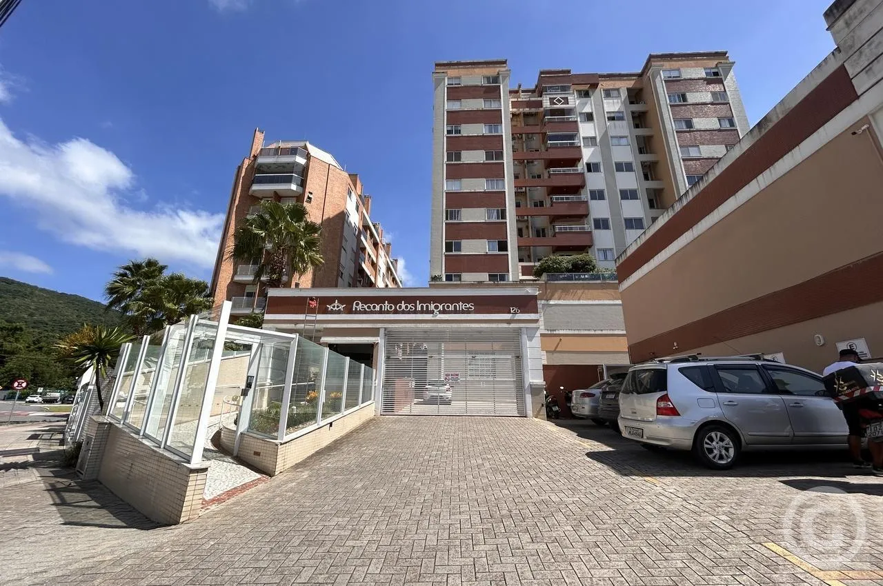 Apartamento de 93 m² com cozinha fechada e 3 quartos — photo 18