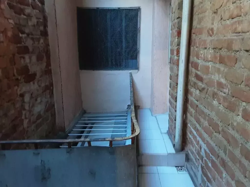Commercial house with 1 bedroom and 1 bathroom — photo 22