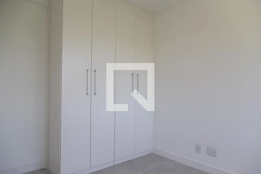 One-bedroom apartment with a mountain view — photo 24