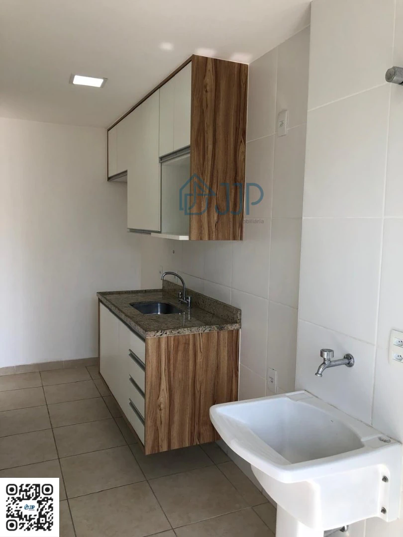 2-bedroom apartment with AC, one en-suite bathroom — photo 4