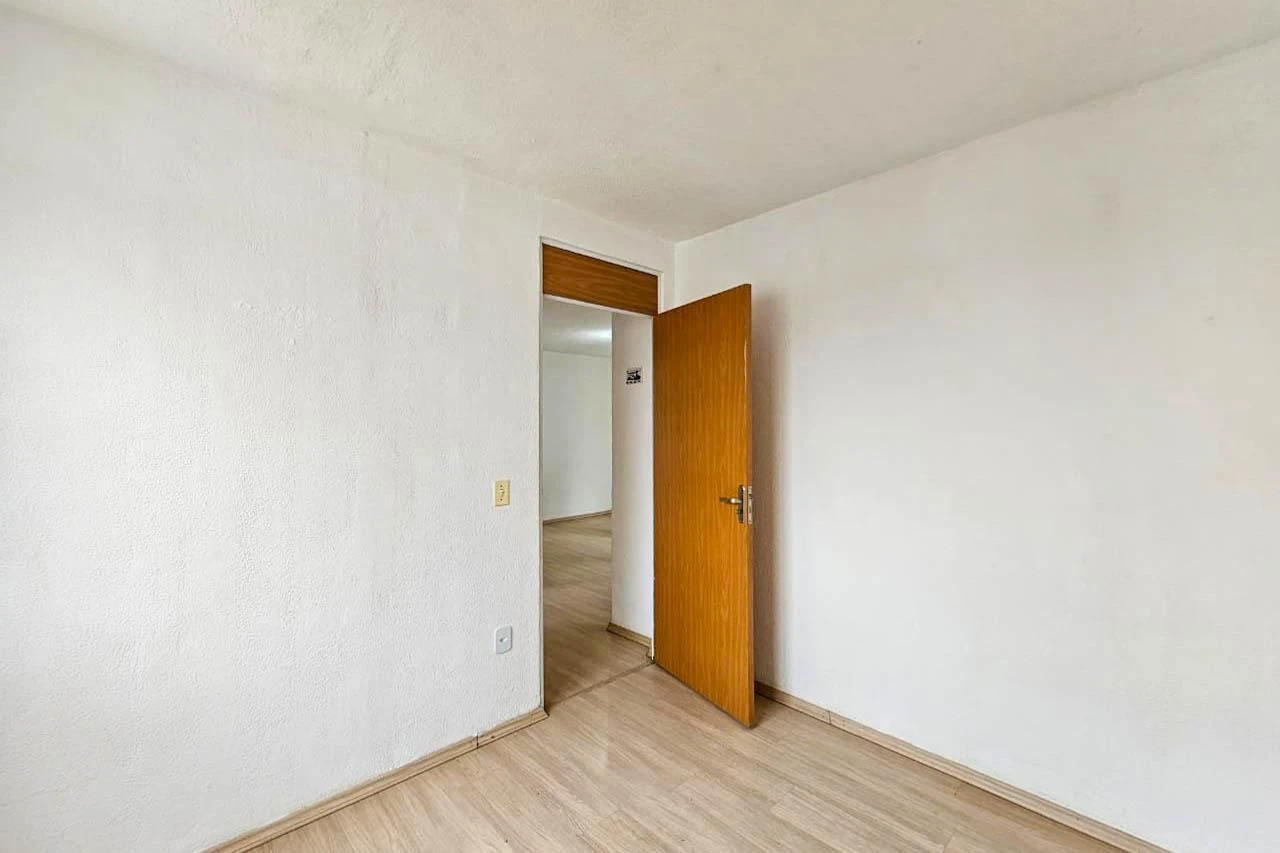 2-bedroom apartment in a building with a pool — photo 35