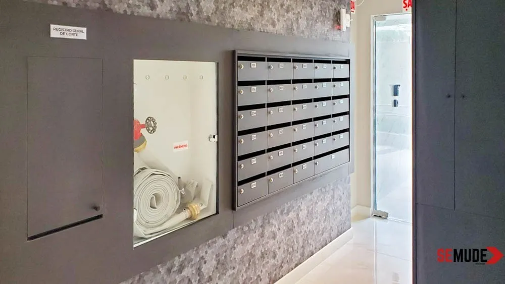 Home office in a one-bedroom apartment, 31 m² — photo 25