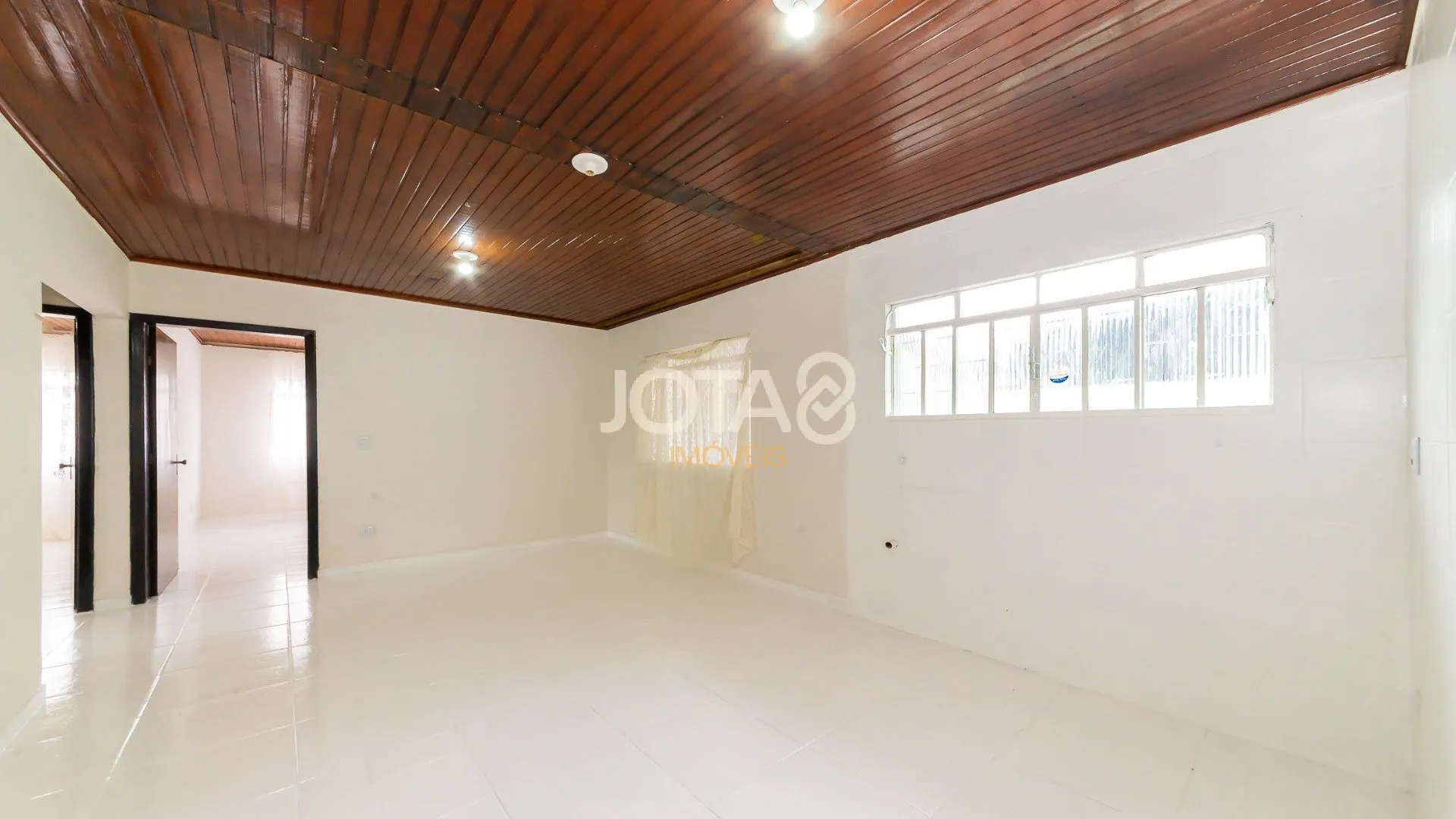 House, 160 m², with a grill on the balcony — photo 28