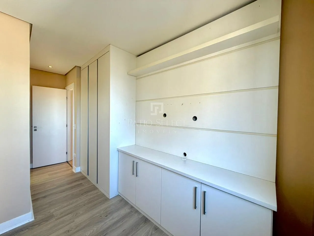 3-bedroom apartment with a washing machine in Curitiba — photo 75