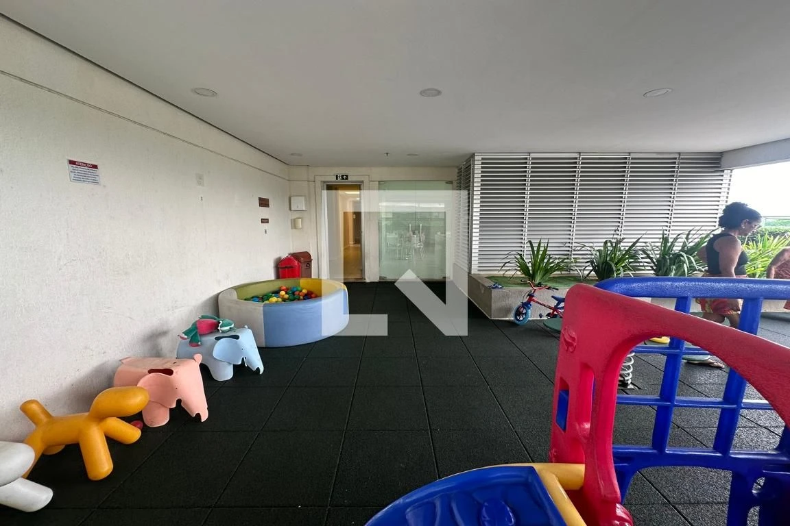 Apartamento mobiliado com 2 quartos e varanda — photo 22
