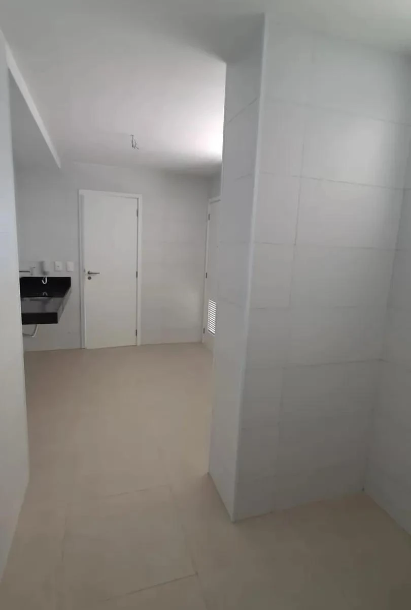 3-bedroom apartment with floor-to-ceiling windows — photo 29