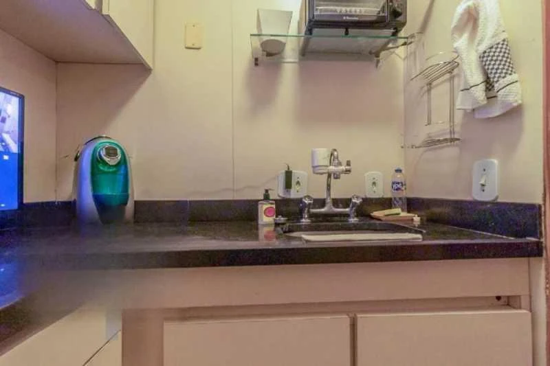 Furnished 2-bedroom apartment with 80 m² and 0 parking — photo 4