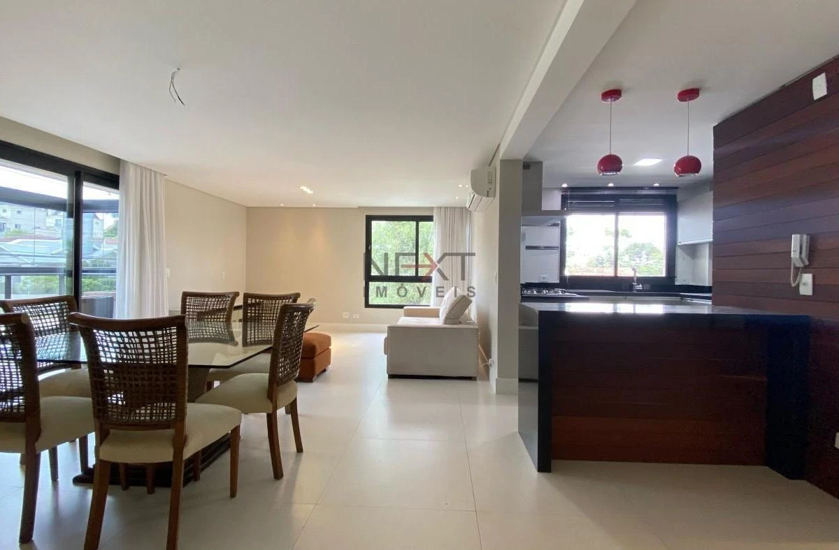220 m² duplex apartment with 3 bedrooms and 2 parking