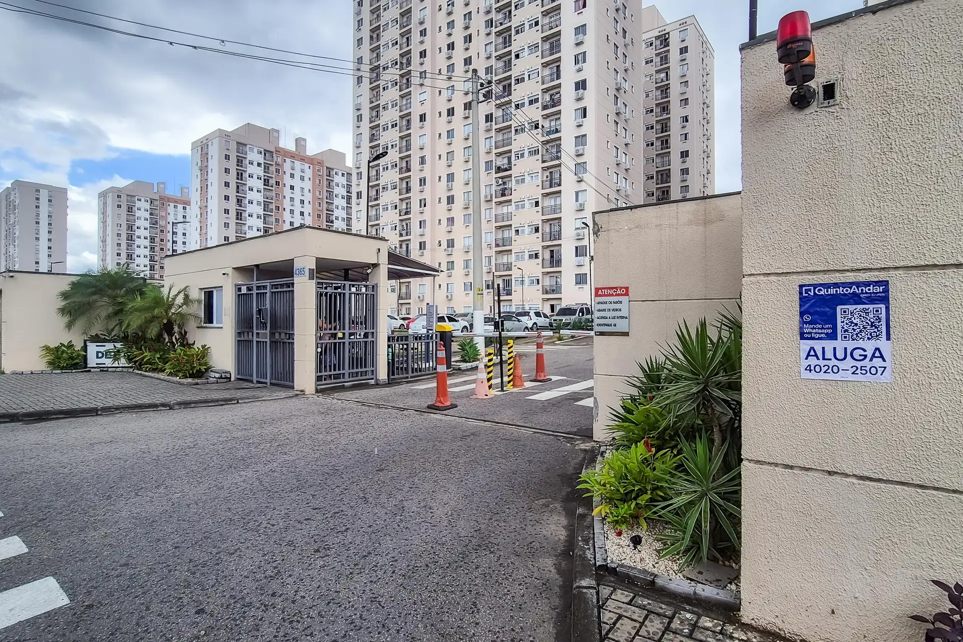 2-bedroom apartment in a building with a gym — photo 45