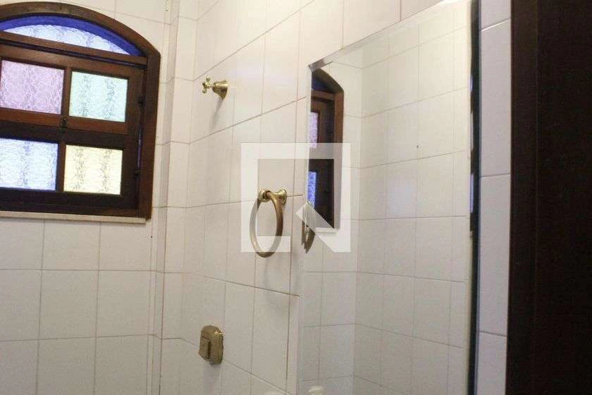 800 m² house with 5 bedrooms and a private-use pool — photo 21
