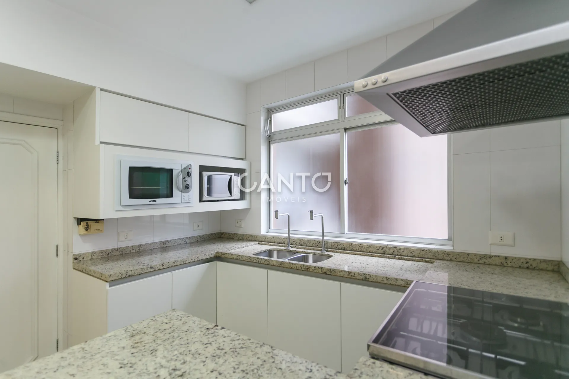 4-bedroom apartment with 3 parking spaces included — photo 15