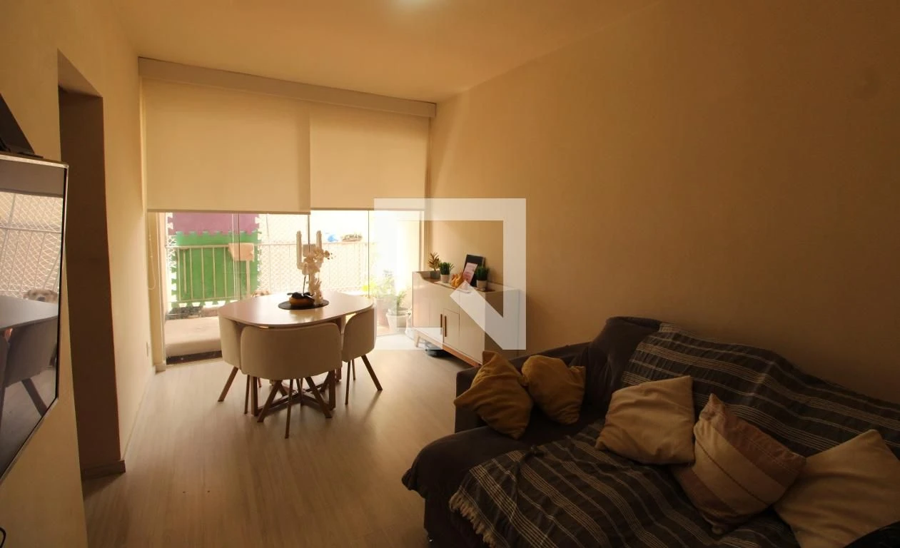 Furnished 2-bedroom apartment with a balcony