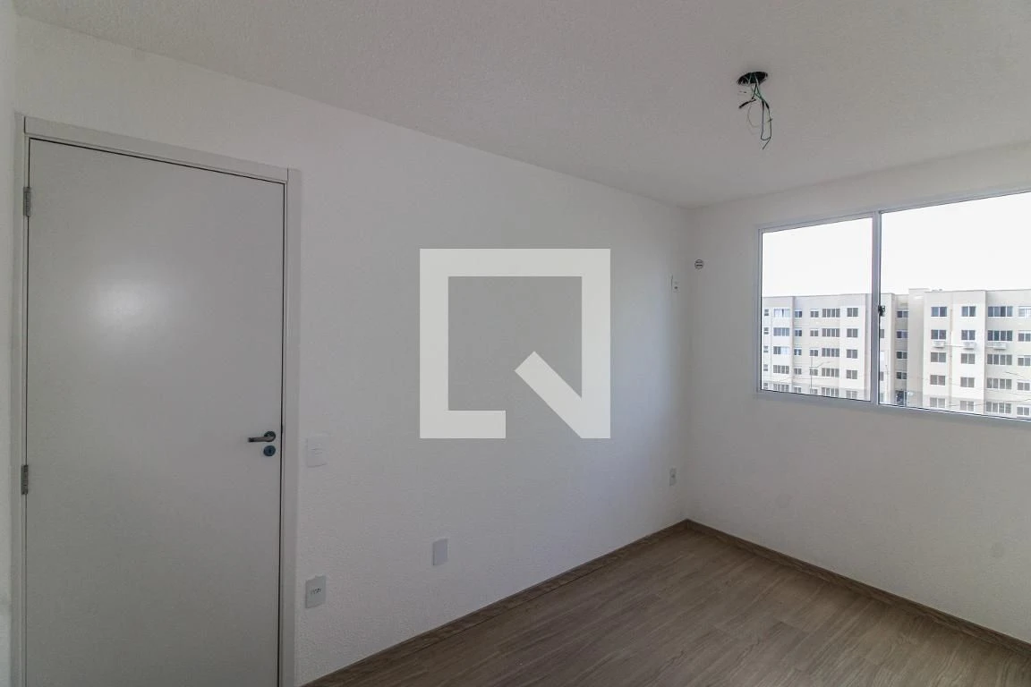 Apartamento de 2 quartos em condomínio com piscina — photo 20