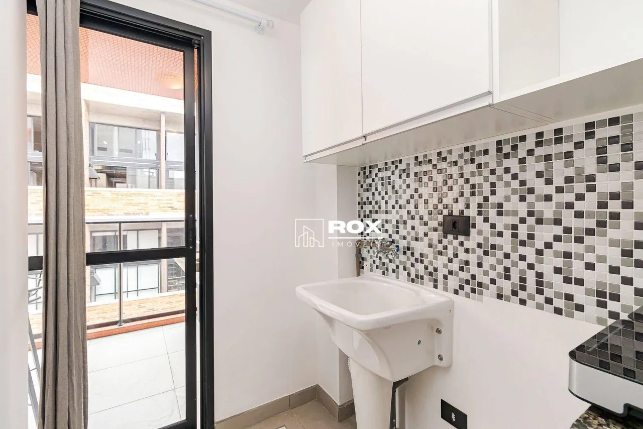 Estudio amueblado de 58 m² con 1 dormitorio y balcón — photo 9