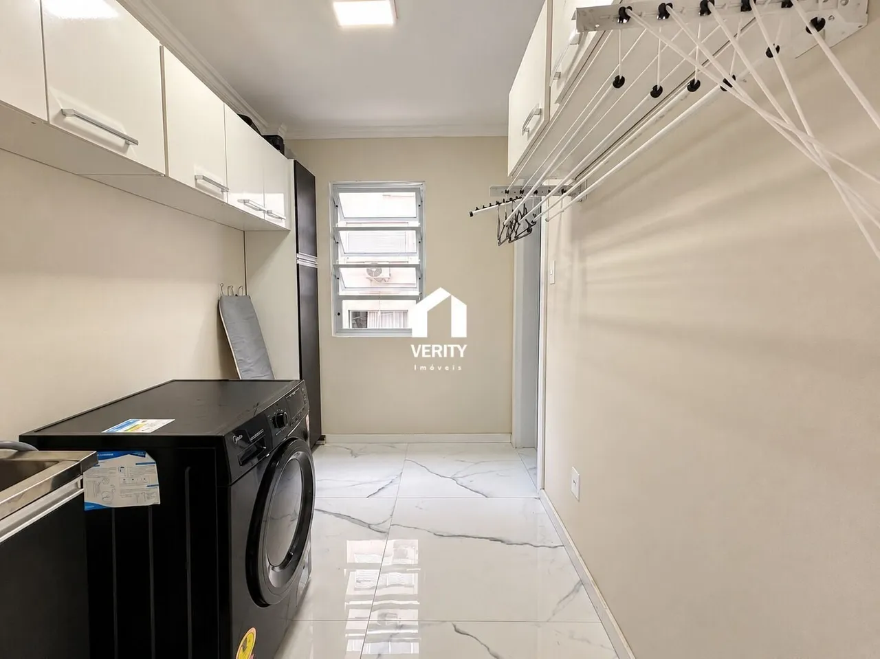 2-bedroom apartment with a home office in Florianópolis — photo 12
