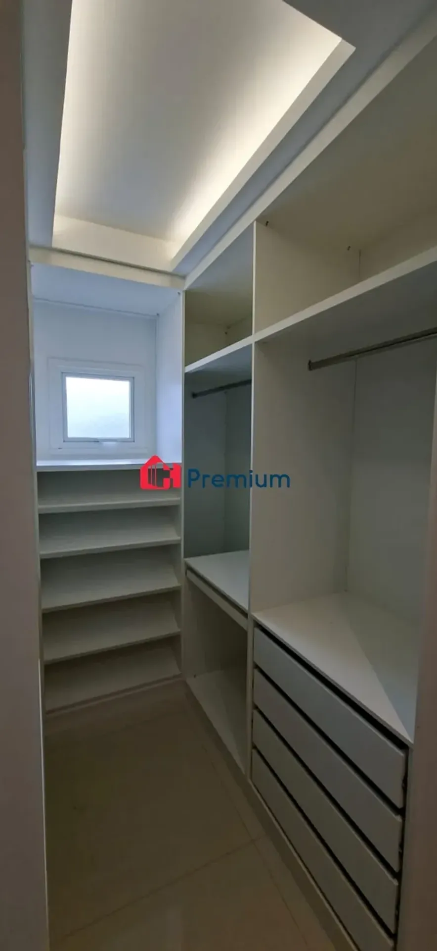 Casa com 5 suítes e 7 banheiros, 5 vagas — photo 24