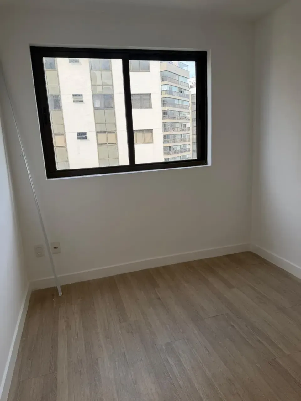 3-bedroom rental apartment with a balcony — photo 9