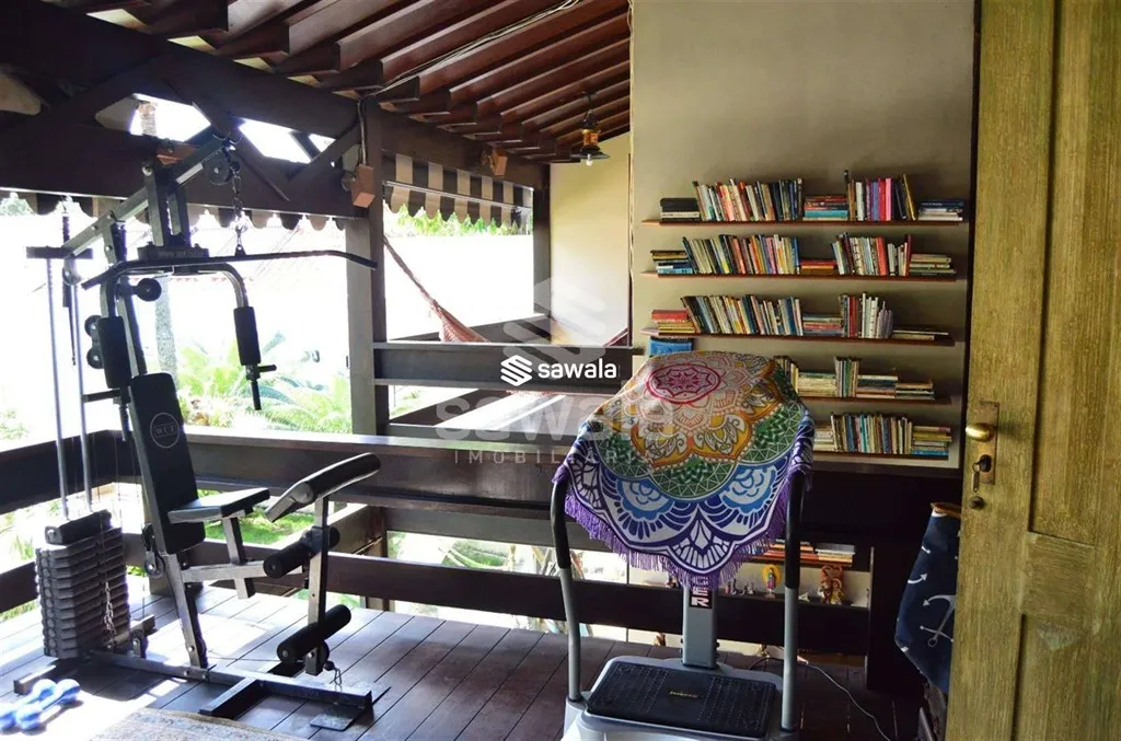 Casa com 4 quartos e 5 banheiros, bem cuidada — photo 28