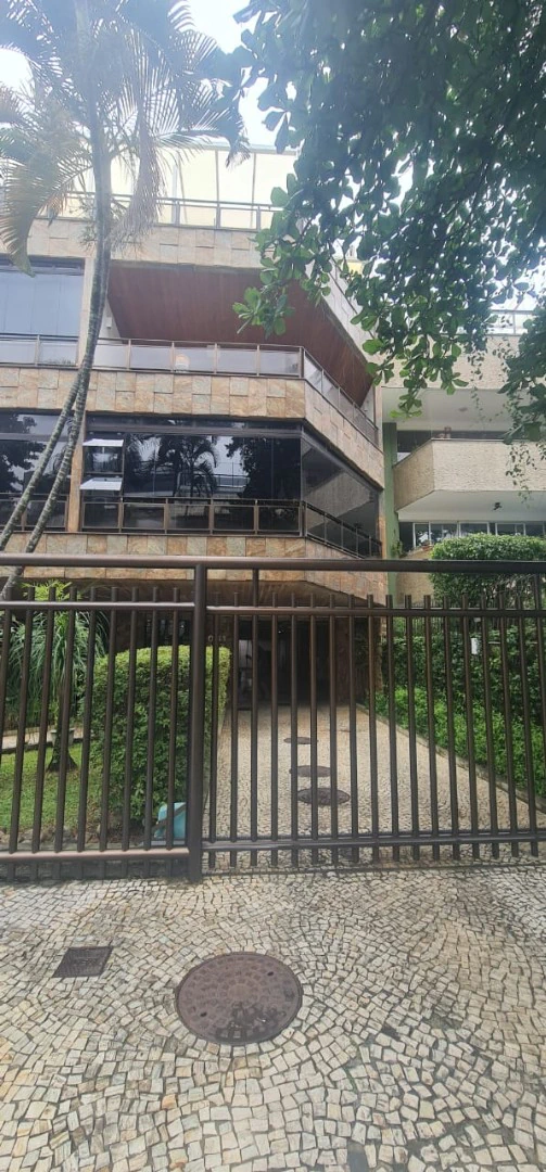 Cobertura duplex com terraço, piscina e 626 m² — photo 21