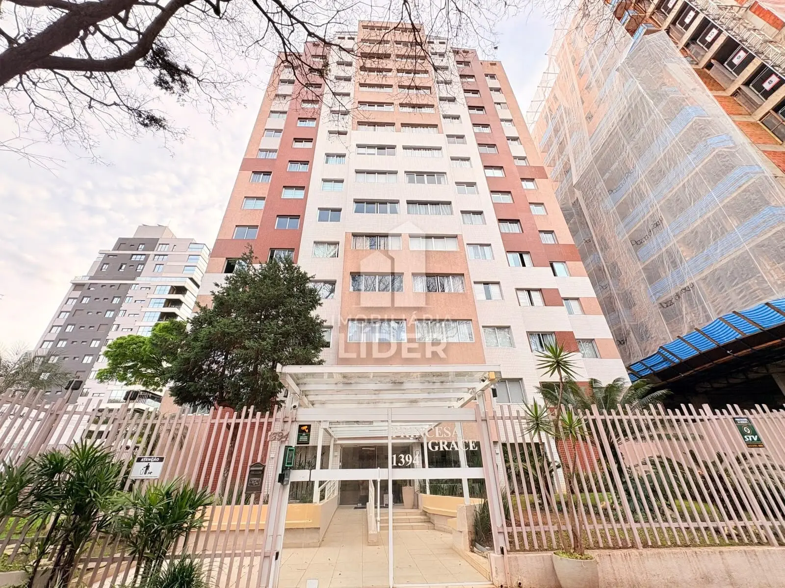 Apartamento amueblado de 3 dormitorios con ascensor — photo 17