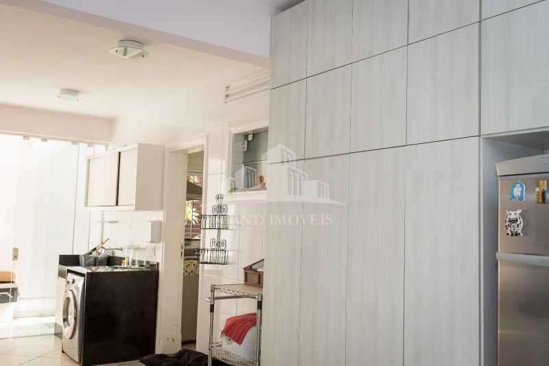 Casa mobiliada de 355 m² com 4 quartos e 6 banheiros — photo 28