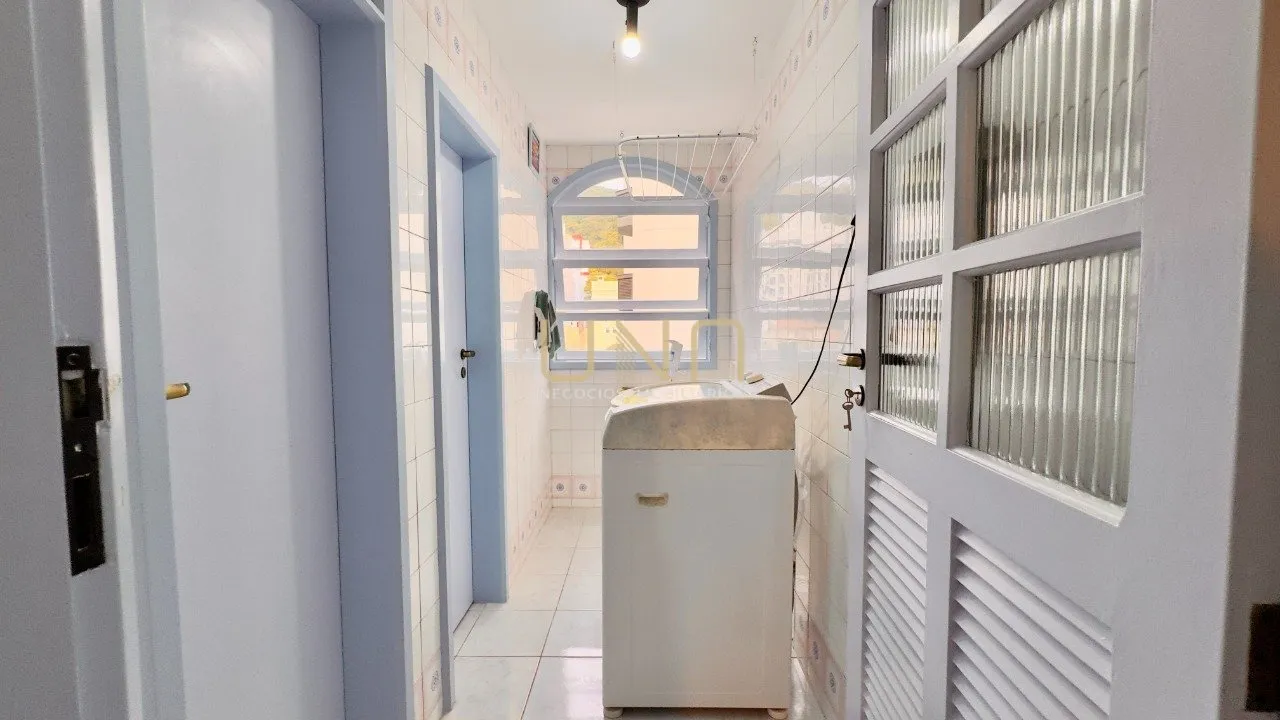 Vestidor y 2 dormitorios: departamento de 77 m² — photo 30