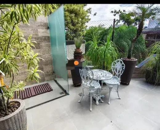 Furnished apartment with 3 bedrooms and 4 bathrooms — photo 11