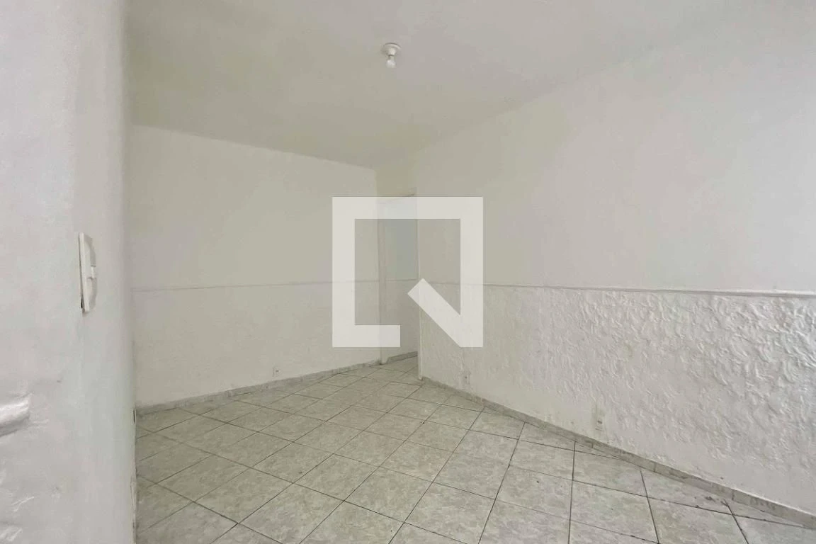 Rental apartment with 3 bedrooms and a private garden — photo 12