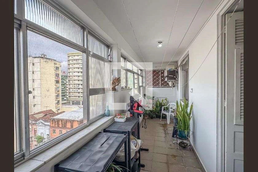 Furnished 86 m² apartment with 2 bedrooms and balcony — photo 27