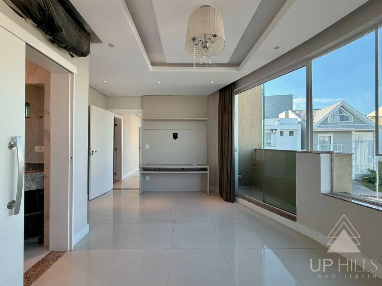 Casa com 3 suítes e cozinha aberta com fogão a gás — photo 35