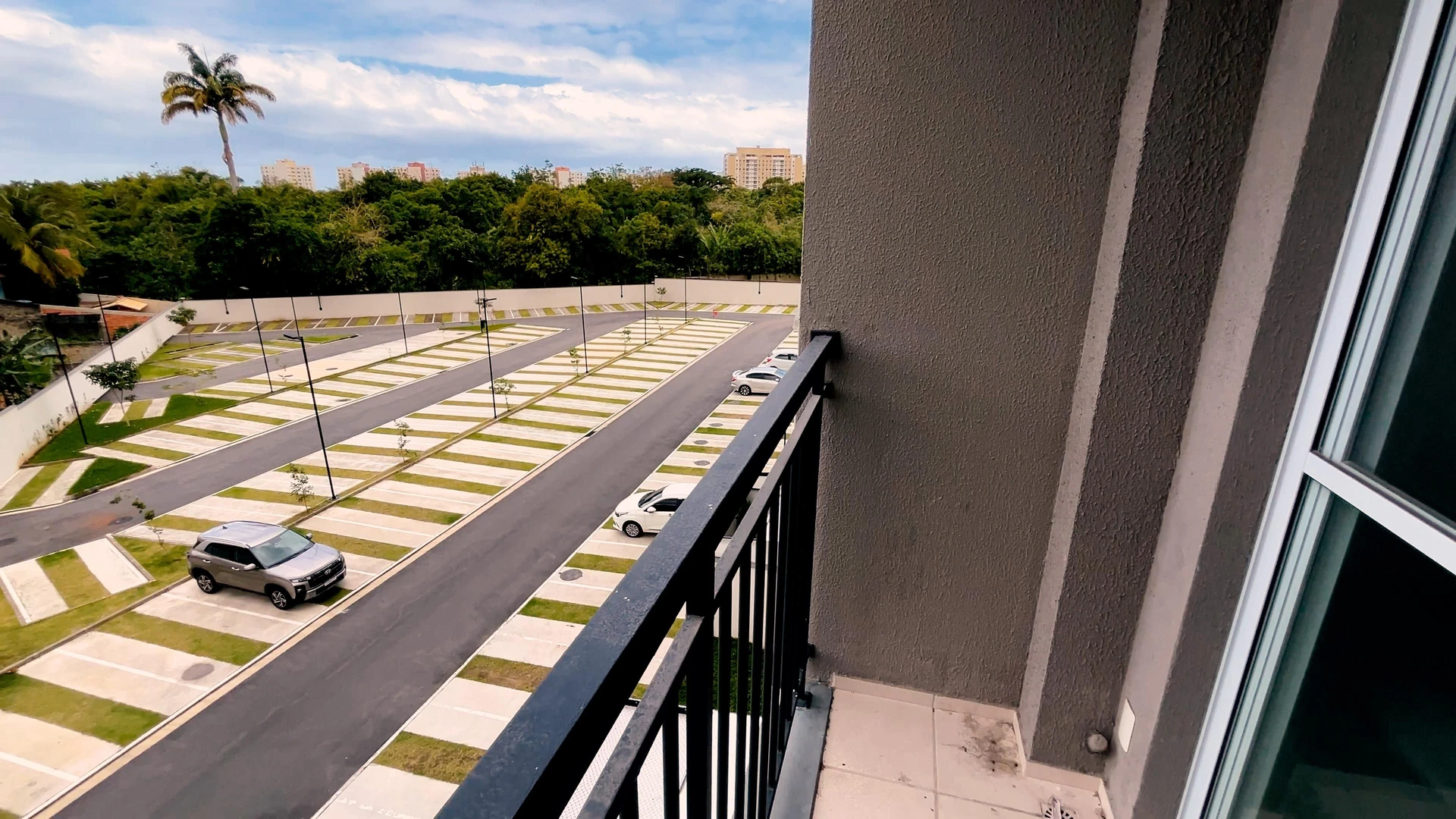 Apartamento mobiliado com varanda e churrasqueira na sacada — photo 21