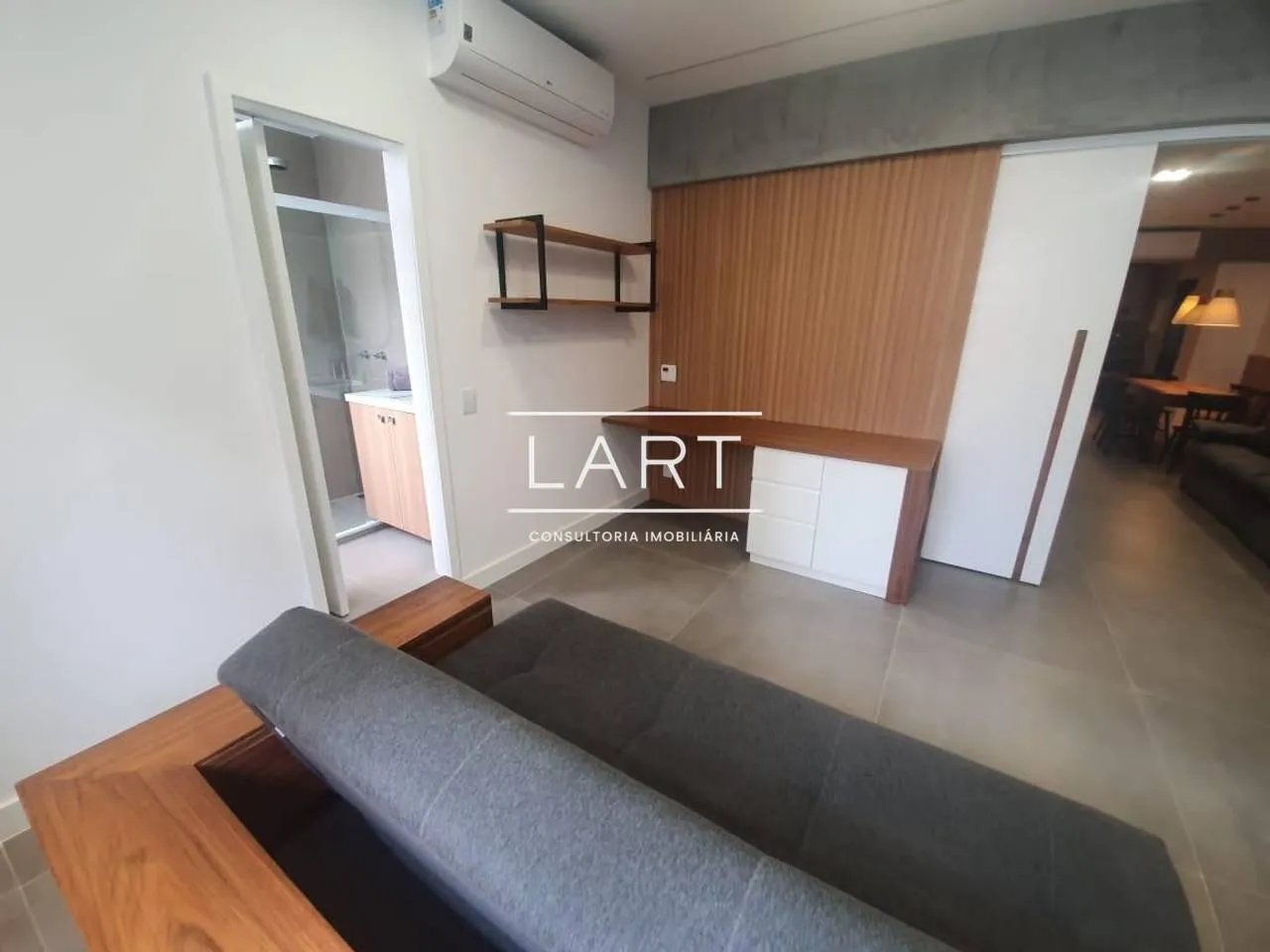 Home office in a 2-bedroom apartment, 110 m² — photo 17