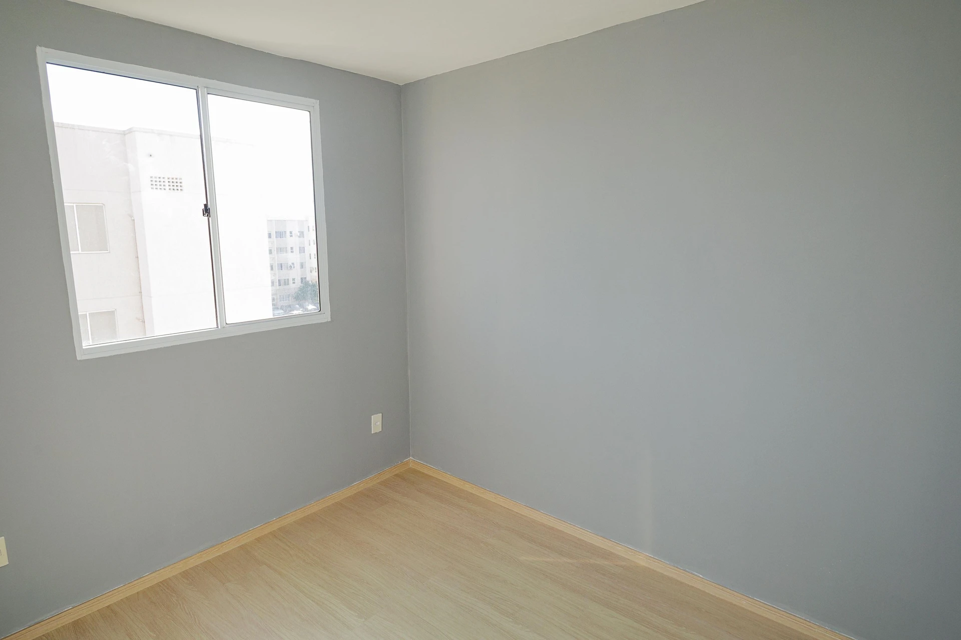 2-bedroom apartment with an open-air pool area — photo 5