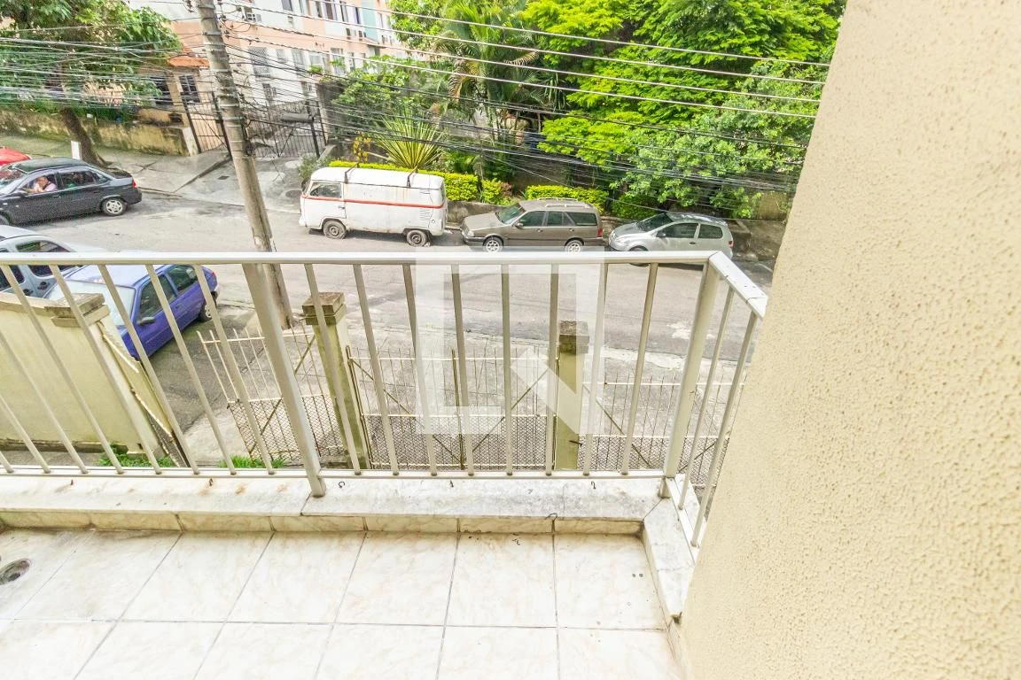 Furnished apartment with 2 bedrooms and a balcony — photo 22