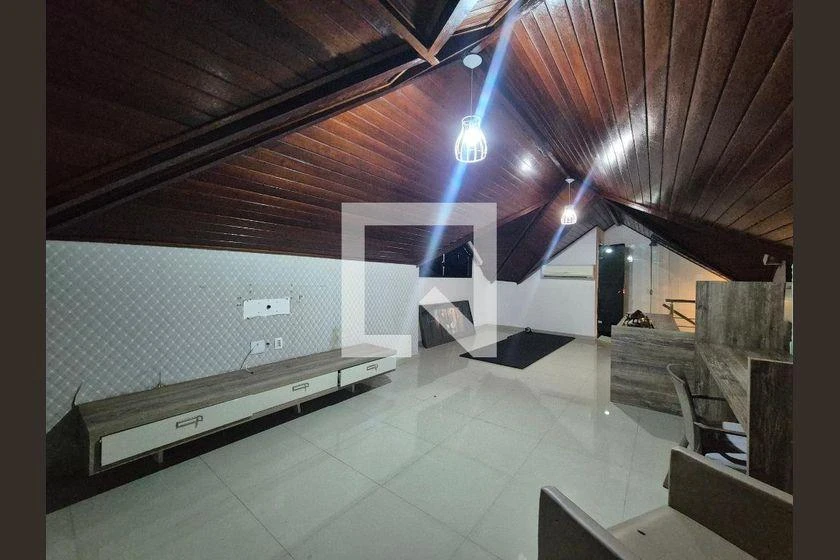 Будинок із 3 спальнями та робочим місцем — photo 30