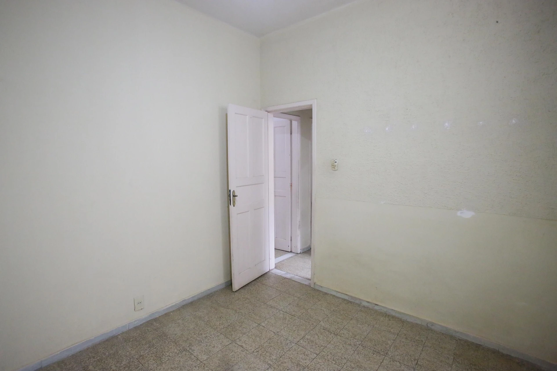 2-bedroom apartment with 2 bathrooms and no parking — photo 23
