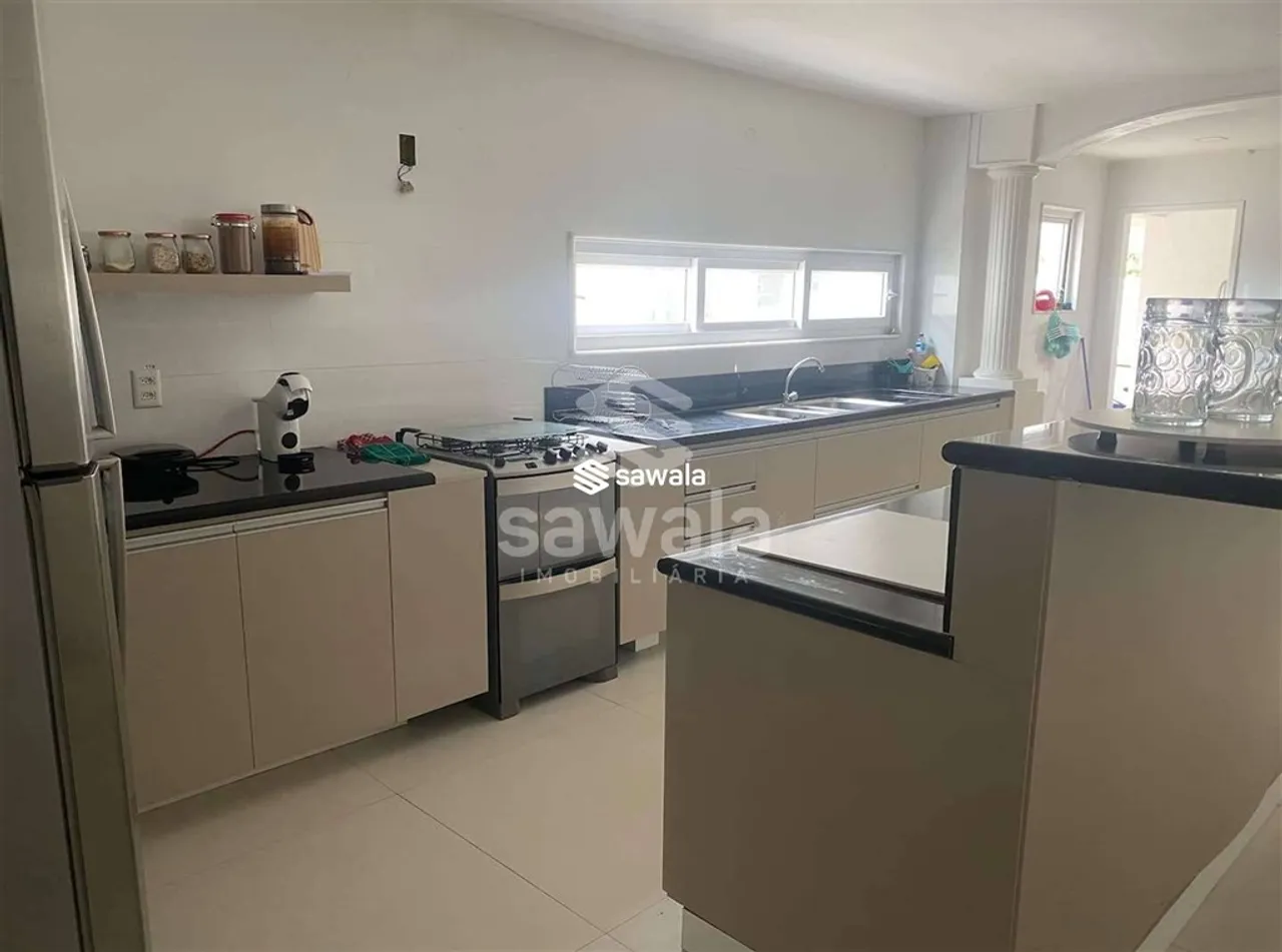 Casa mobiliada com 5 quartos e 5 banheiros e 1.800 m² — photo 9